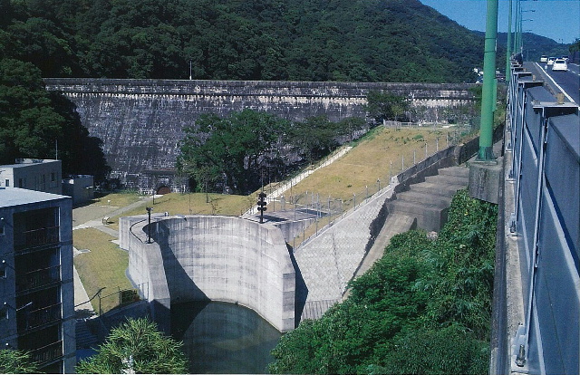 本河内底部ダム(再開発)